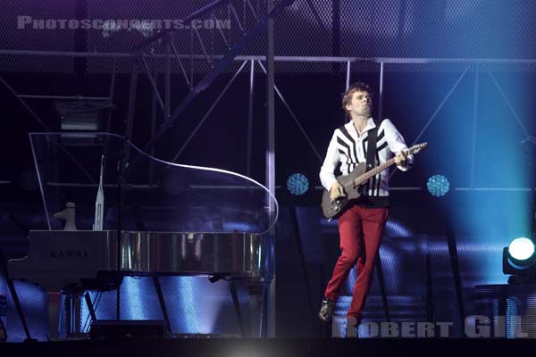 MUSE - 2013-06-21 - SAINT DENIS - Stade de France - Matthew James Bellamy
